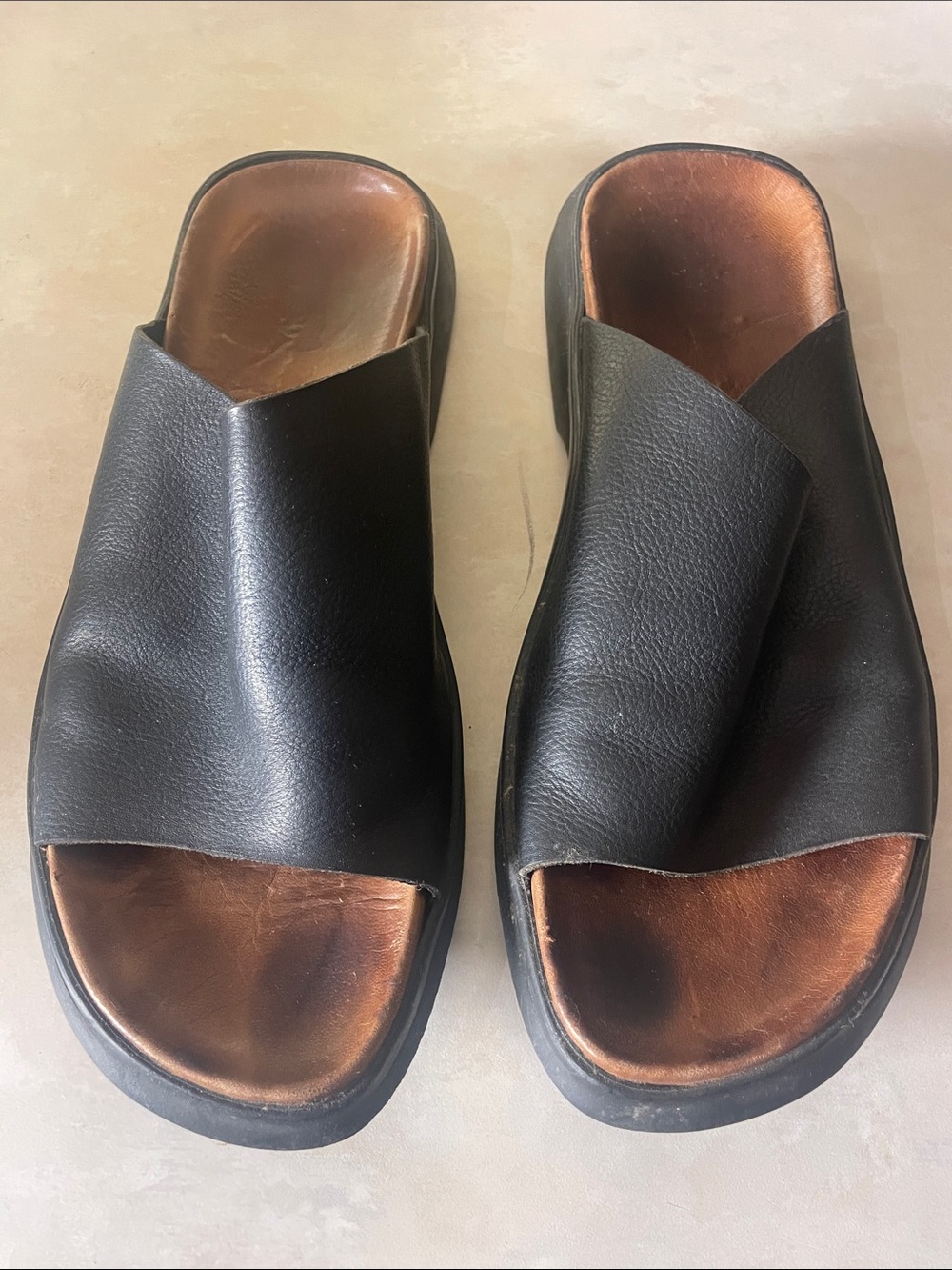 Men’s Leather Sandals Black Size 11